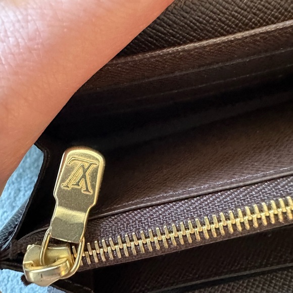 Louis Vuitton damier ebene Sarah wallet - Picture 11 of 16